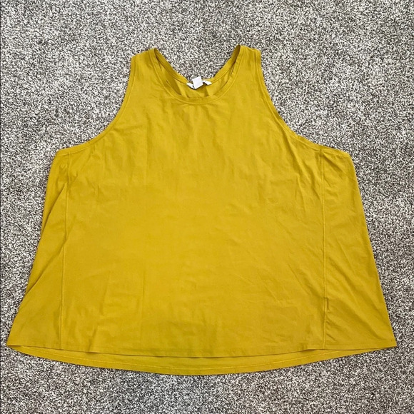 Athleta Ultimate Train Printed Tank Oxidized  Yellow Olive Plus Size 3X - Picture 3 of 7